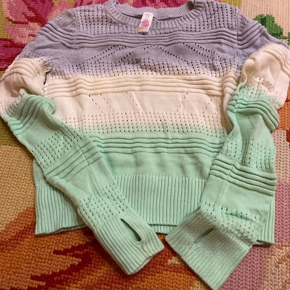 Ivivva sweater